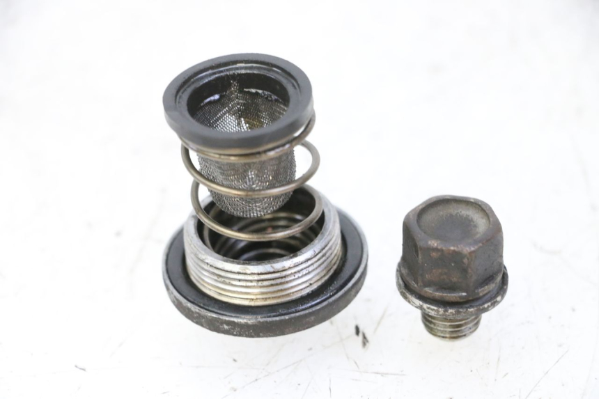 photo de BOUCHON CARTER HUILE KYMCO GRAND DINK 125 (2008 - 2014)