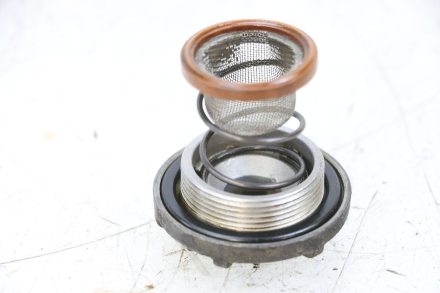 photo de BOUCHON CARTER HUILE YAMAHA NEOS NEO'S 4T 50 (2008 - 2016) - Zoom état d’usage