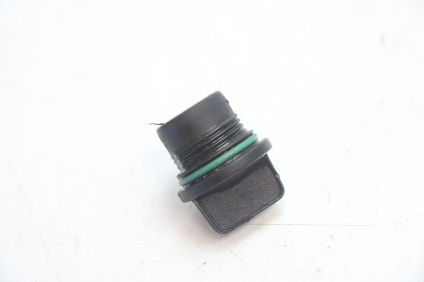 photo de BOUCHON CARTER HUILE DUCATI SS IE DS CARENEE 1000 (2002 - 2006) - Zoom état d’usage