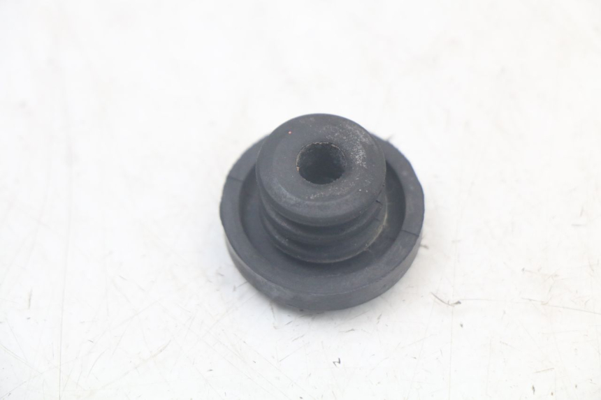 photo de BOUCHON CARTER HUILE SUZUKI SV N 650 (1999 - 2002)