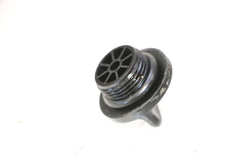 photo de BOUCHON CARTER HUILE SUZUKI SV S 650 (2003 - 2009) - Détail de la pièce