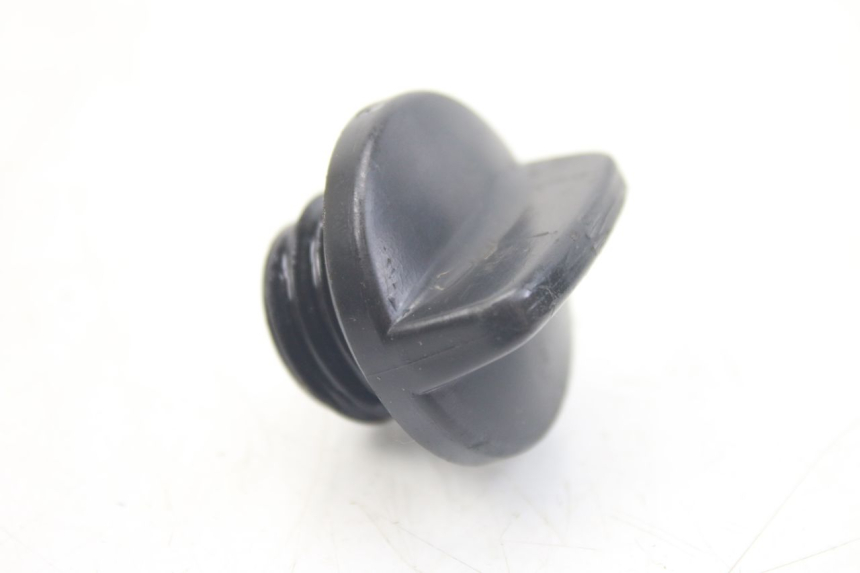 photo de BOUCHON CARTER HUILE HONDA VFR FI RC46 800 (1998 - 2001) - Zoom état d’usage