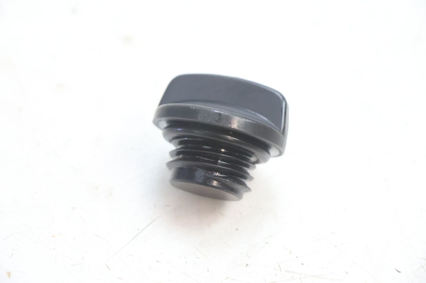 photo de BOUCHON CARTER HUILE HONDA VFR FI RC46 800 (1998 - 2001) - Vue principale