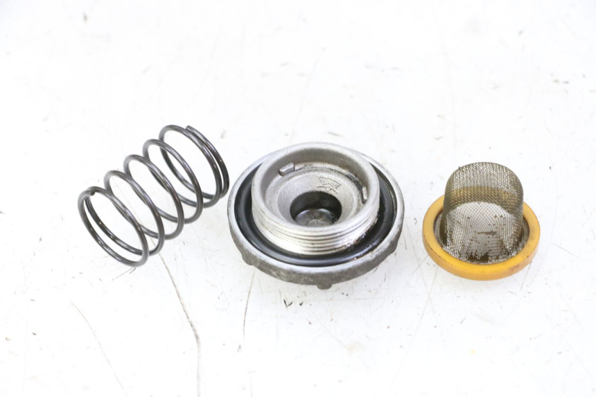 photo de BOUCHON CARTER HUILE YAMAHA X-MAX XMAX 250 (2006 - 2009)