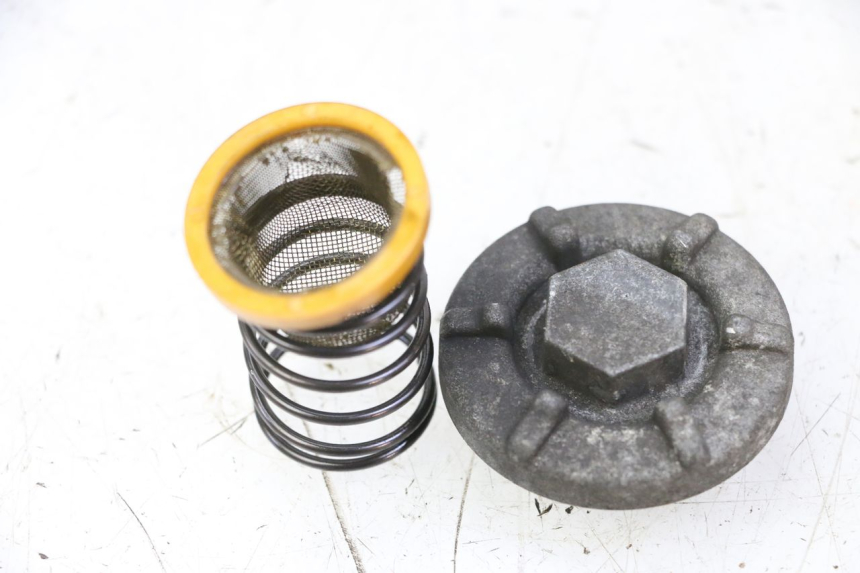 photo de BOUCHON CARTER HUILE YAMAHA X-MAX XMAX 250 (2006 - 2009)