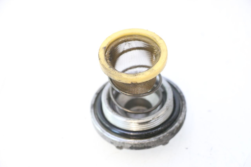 photo de BOUCHON CARTER HUILE YAMAHA YP MAJESTY 125 (2007 - 2010) - Détail de la pièce