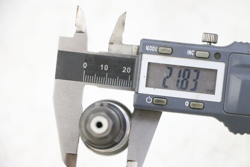 photo de BOUCHON FOURCHE HONDA CR 85 (2003 - 2007)