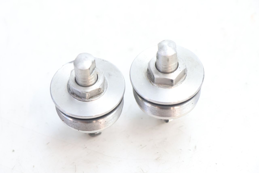 photo de BOUCHON FOURCHE SUZUKI GSR 600 (2005 - 2012) - Détail de la pièce