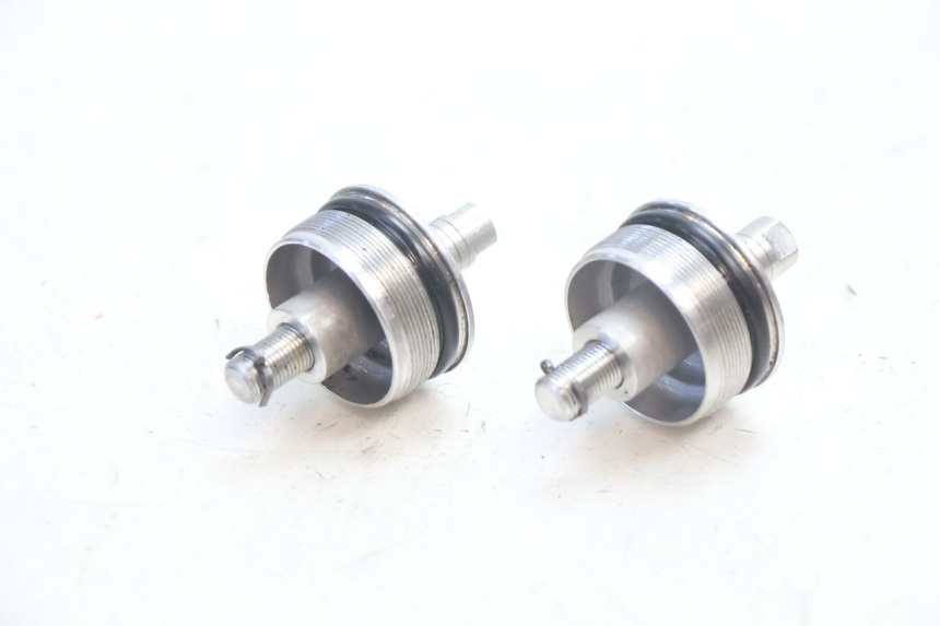 photo de BOUCHON FOURCHE SUZUKI GSR 600 (2005 - 2012) - Vue d’ensemble