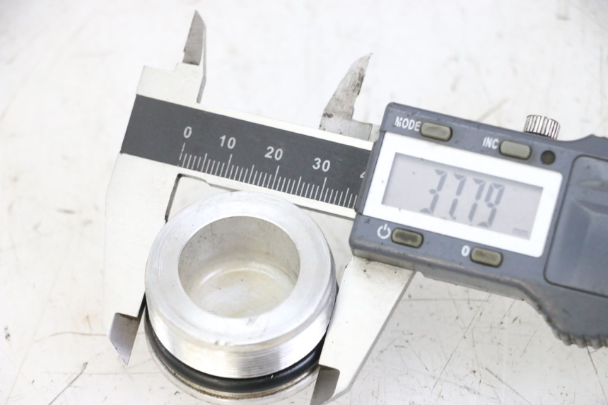 photo de BOUCHON FOURCHE KAWASAKI ZR7 ZR-7 S 750 (1999 - 2004)