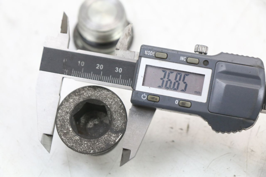 photo de BOUCHON FOURCHE PIAGGIO X10 125 (2012 - 2017)