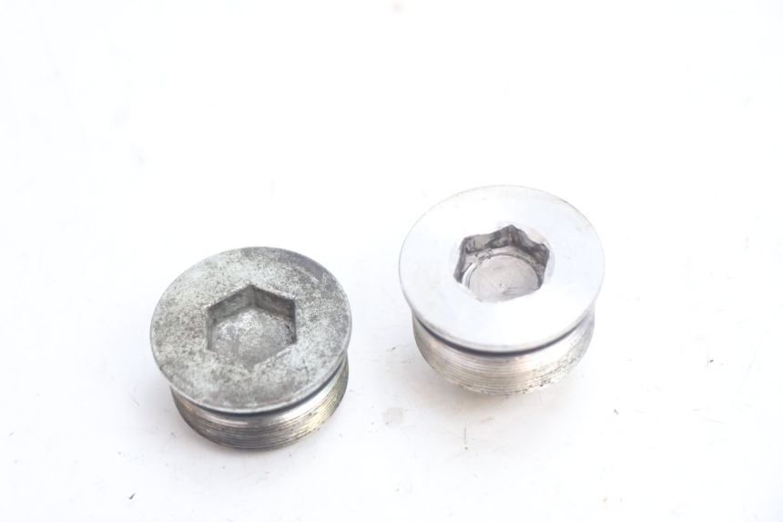 photo de BOUCHON FOURCHE HONDA ST PAN EUROPEAN 1100 (1990 - 2002) - Détail de la pièce