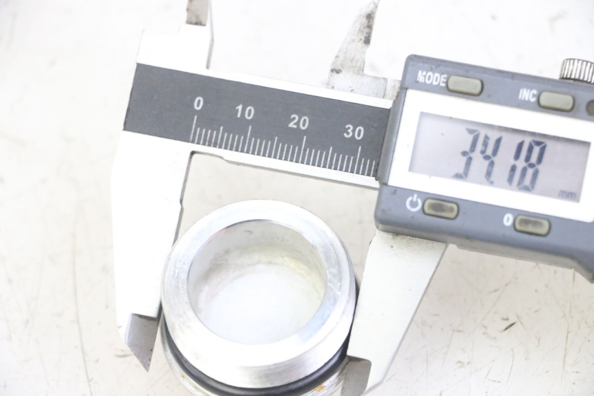 photo de BOUCHON FOURCHE YAMAHA TDR DELTABOX 125 (1993 - 2003)