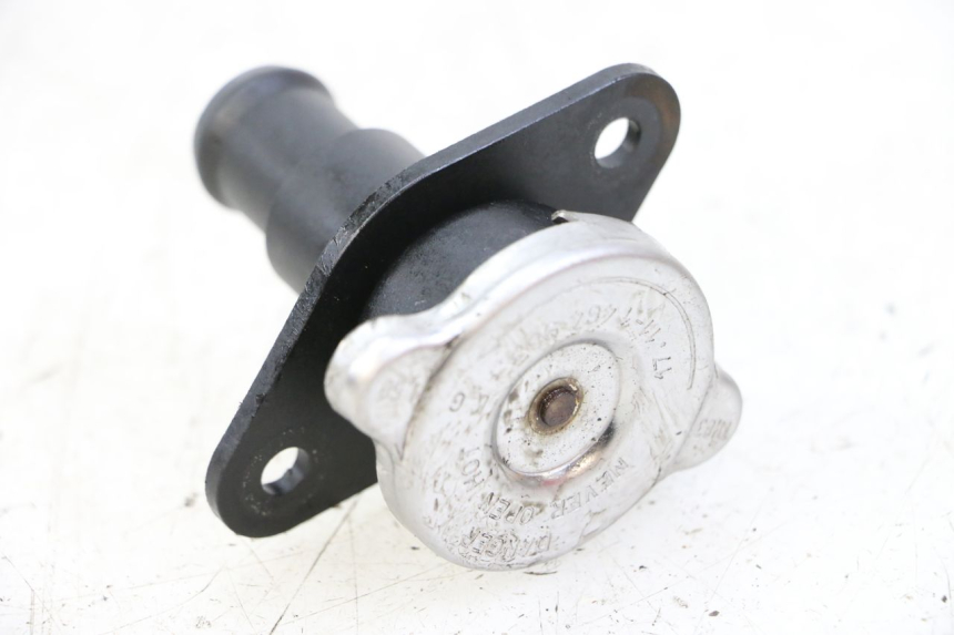 photo de BOUCHON RADIATEUR BMW C1 125 (2000 - 2003)