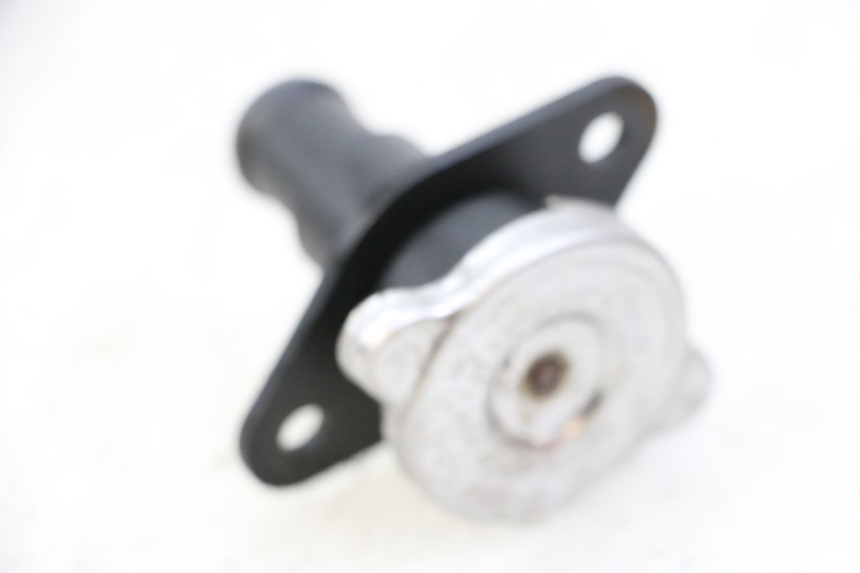 photo de BOUCHON RADIATEUR BMW C1 125 (2000 - 2003)