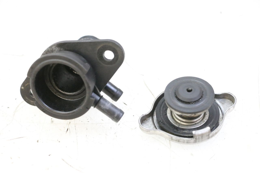 photo de BOUCHON RADIATEUR BMW C1 125 (2000 - 2003) - Détail de la pièce