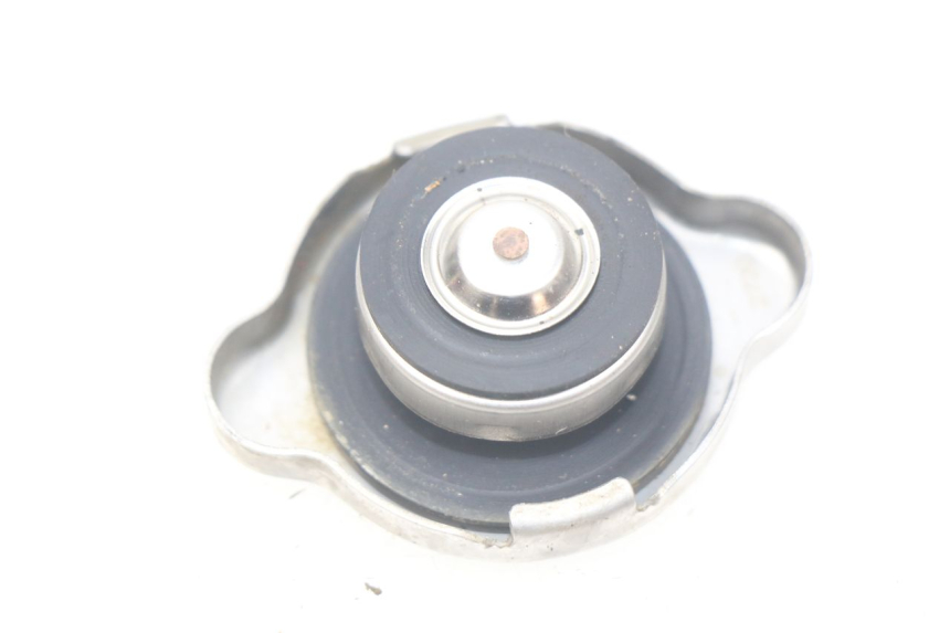 photo de BOUCHON RADIATEUR HONDA CRF 250 (2013 - 2016)
