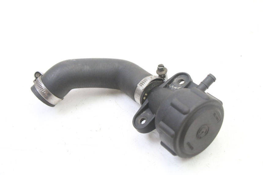 photo de BOUCHON RADIATEUR BMW K 75 RT 750 (1989 - 1997)