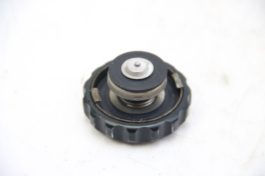 photo de BOUCHON RADIATEUR KAWASAKI ZX-6R ZX6R 600 (1995 - 1997)