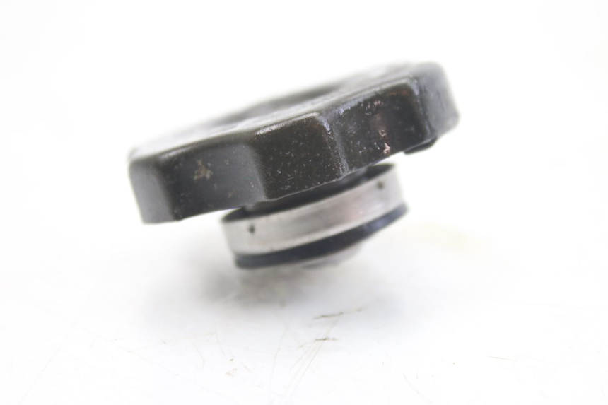 photo de BOUCHON RADIATEUR KAWASAKI ZZR 600 (1995 - 2004)