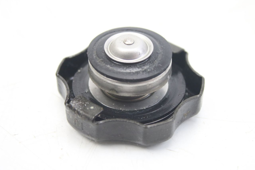photo de BOUCHON RADIATEUR KAWASAKI ZZR 600 (1995 - 2004)