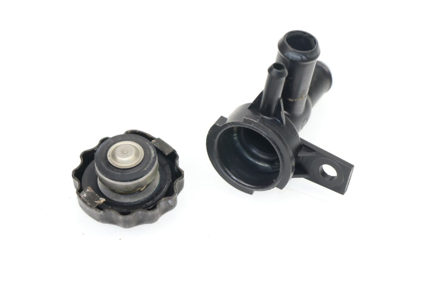 photo de BOUCHON RADIATEUR KYMCO K-PW K-PIPE 50 (2012 - 2017)