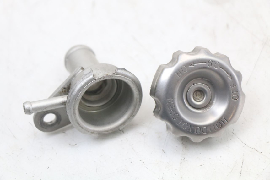 photo de BOUCHON RADIATEUR NECO GPX LC 2T 50 (2014 - 2018)