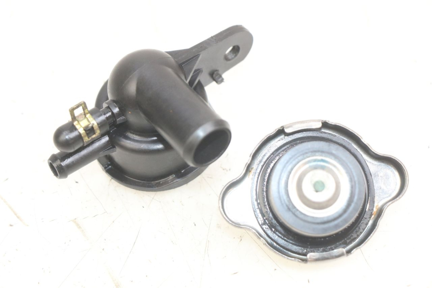 photo de BOUCHON RADIATEUR SYM GTS EFI 125 (2012 - 2016)