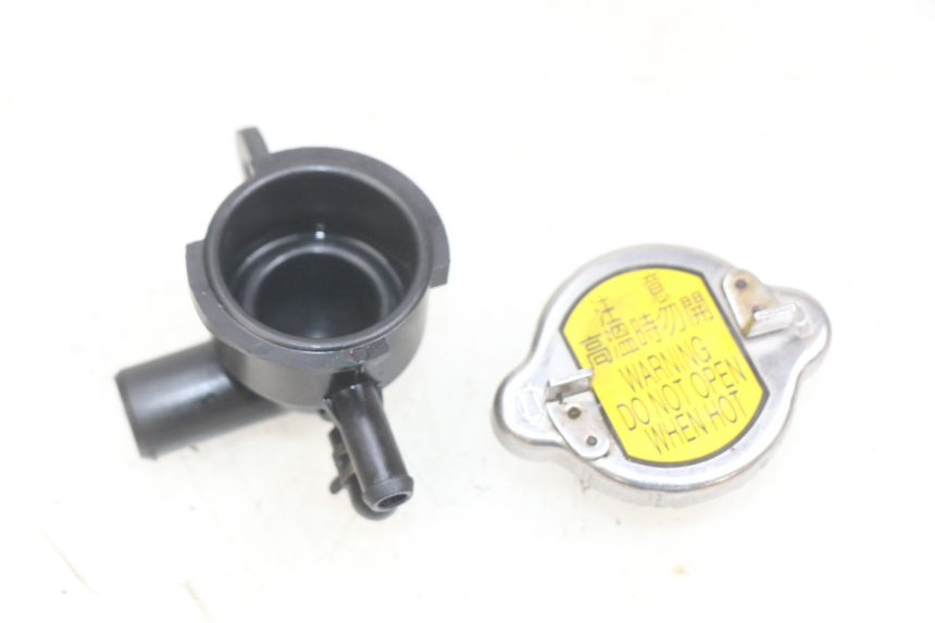 photo de BOUCHON RADIATEUR SYM GTS EFI 125 (2012 - 2016)