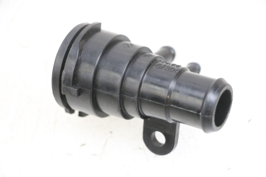 photo de BOUCHON RADIATEUR YAMAHA TRICITY 300 (2020 - 2024) - Détail de la pièce