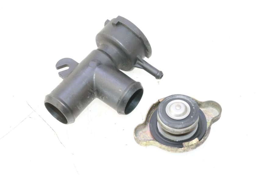 photo de BOUCHON RADIATEUR HONDA VFR FI RC46 800 (1998 - 2001) - Vue principale