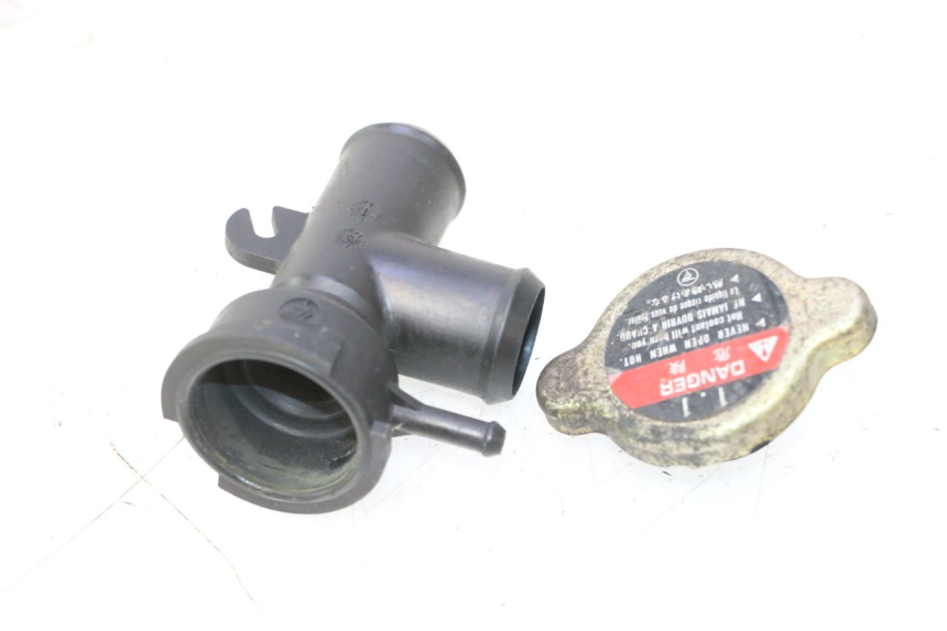 photo de BOUCHON RADIATEUR HONDA VFR FI RC46 800 (1998 - 2001) - Zoom état d’usage