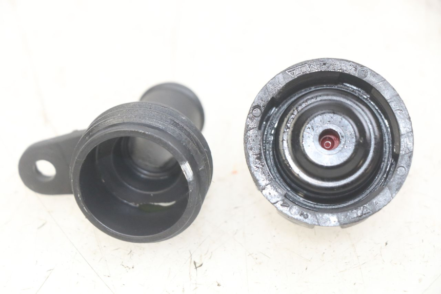 photo de BOUCHON RADIATEUR YAMAHA X-MAX XMAX 125 (2010 - 2014)