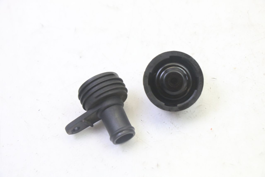 photo de BOUCHON RADIATEUR YAMAHA X-MAX XMAX 125 (2010 - 2014)