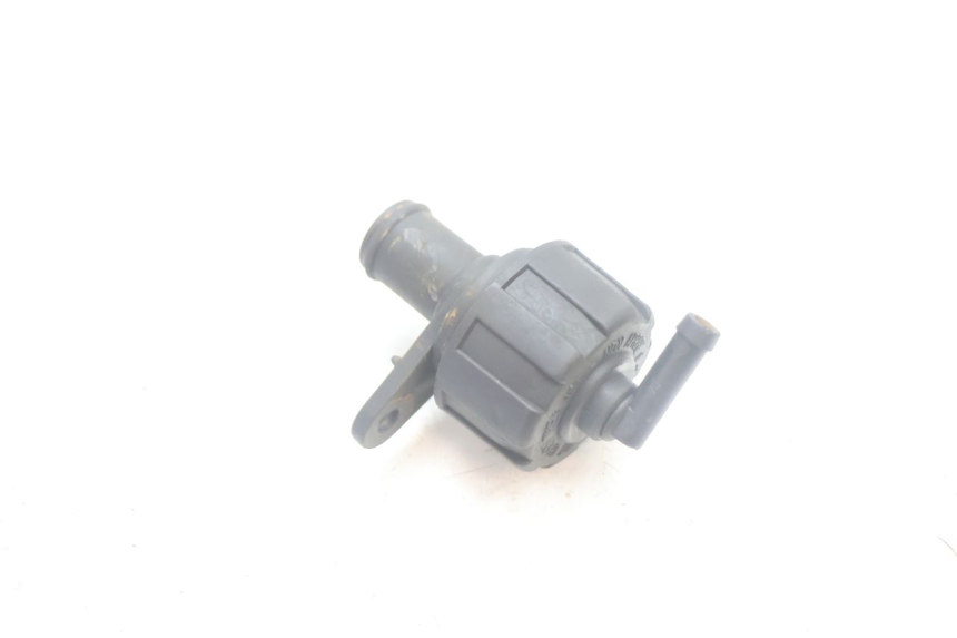 photo de BOUCHON RADIATEUR YAMAHA XMAX X-MAX 125 (2006 - 2009) - Vue d’ensemble