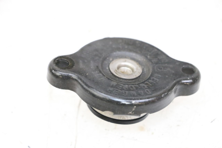 photo de BOUCHON RADIATEUR YAMAHA XJ6 ABS 600 (2008 - 2016)