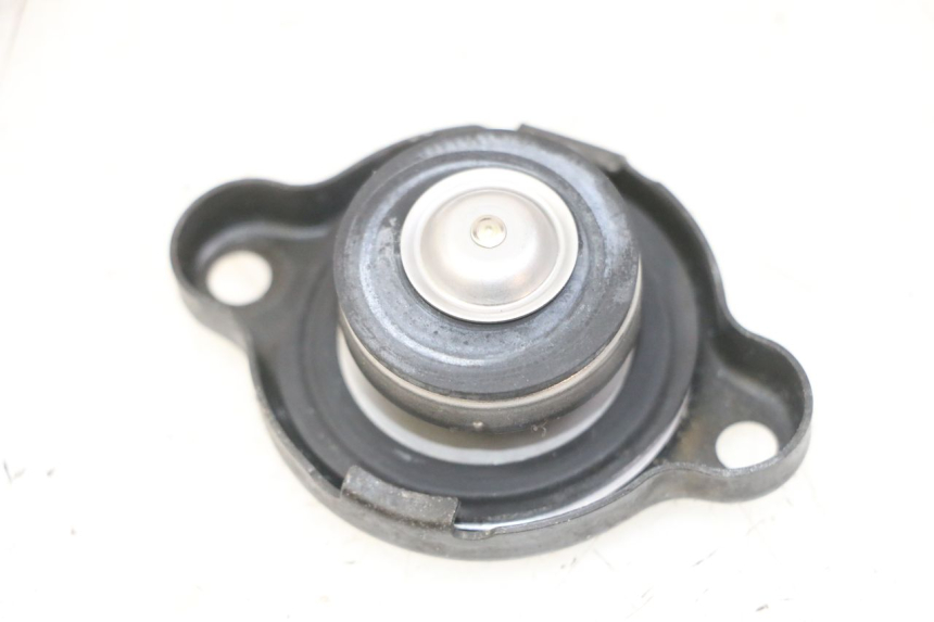 photo de BOUCHON RADIATEUR YAMAHA XJ6 ABS 600 (2008 - 2016)