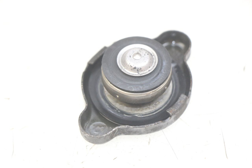 photo de BOUCHON RADIATEUR YAMAHA YP MAJESTY 400 (2004 - 2008)