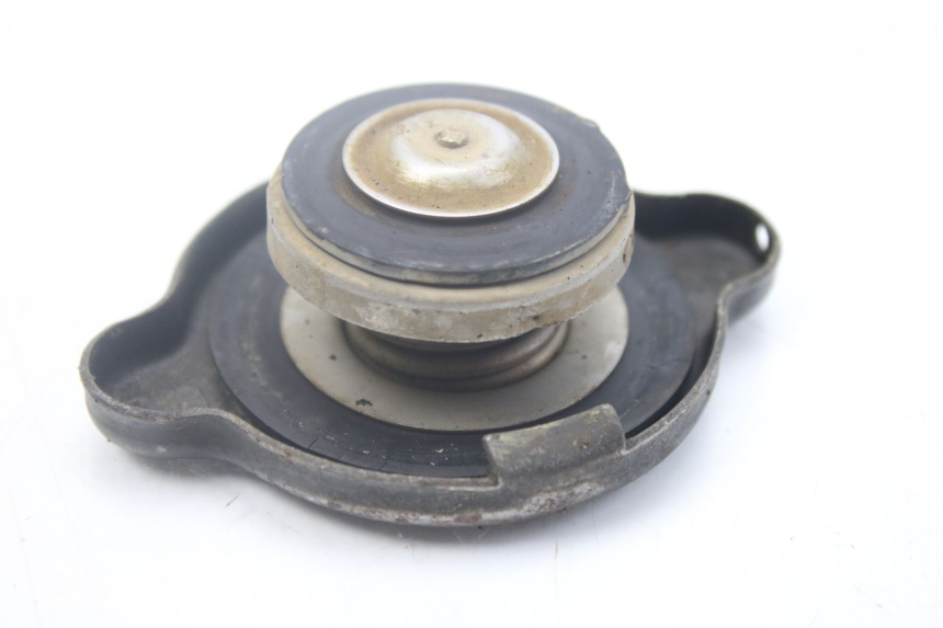 photo de BOUCHON RADIATEUR YAMAHA YZ 80 (1982 - 1983)