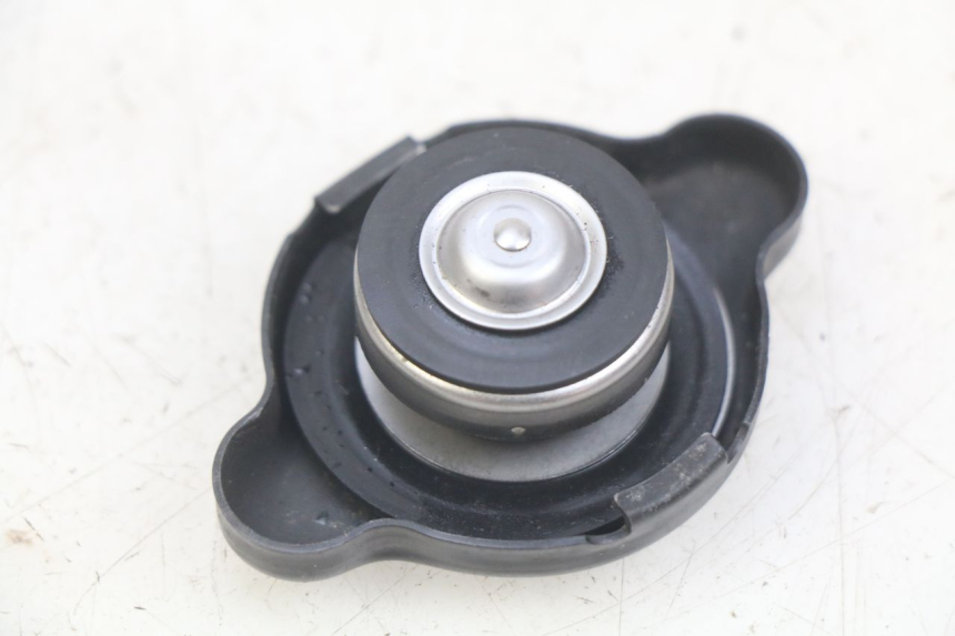 photo de BOUCHON RADIATEUR YAMAHA YZ 85 (2019 - 2021)