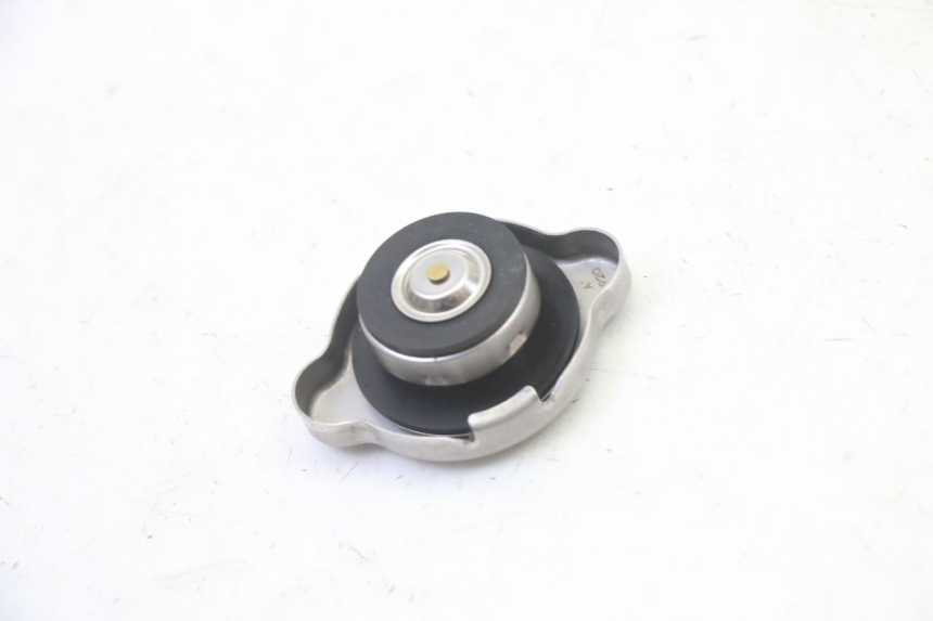 photo de BOUCHON RADIATEUR YAMAHA YZ 85 (2022 - 2025)