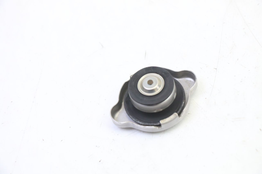 photo de BOUCHON RADIATEUR YAMAHA YZF YZ-F 450 (2014 - 2016)
