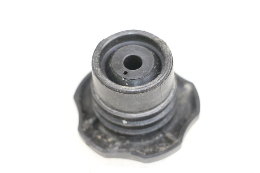 photo de BOUCHON RESERVOIR ESSENCE PEUGEOT 103 MVL 50 (1991 - 1993)