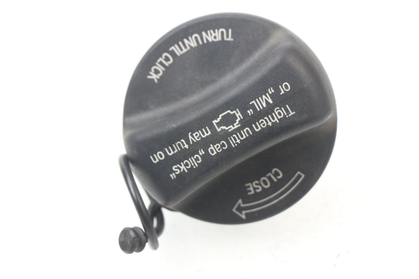 photo de BOUCHON RESERVOIR ESSENCE BMW C SPORT 650 (2015 - 2021)