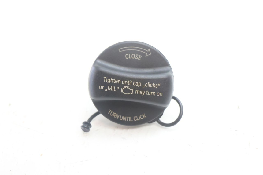 photo de BOUCHON RESERVOIR ESSENCE BMW C SPORT 650 (2015 - 2021) - Vue principale