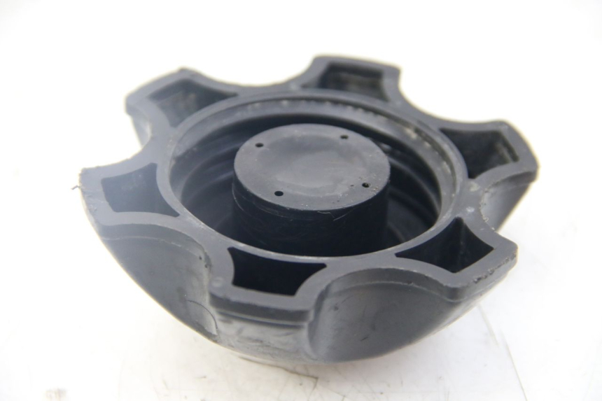 photo de BOUCHON RESERVOIR ESSENCE HONDA CRF CR-F 100 (2004 - 2013) - Détail de la pièce