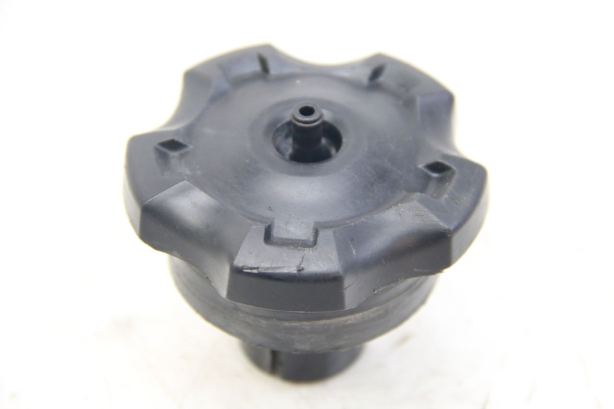 photo de BOUCHON RESERVOIR ESSENCE HONDA CRF CR-F RX 450 (2017 - 2021) - Vue principale