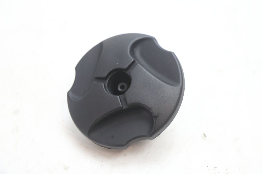photo de BOUCHON RESERVOIR ESSENCE HM HONDA CRM DERAPAGE RR 50 (2006 - 2017) - Zoom état d’usage