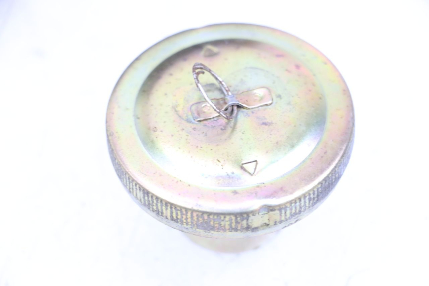 photo de BOUCHON RESERVOIR ESSENCE SYM CROX 4T 50 (2016 - 2023) - Zoom état d’usage