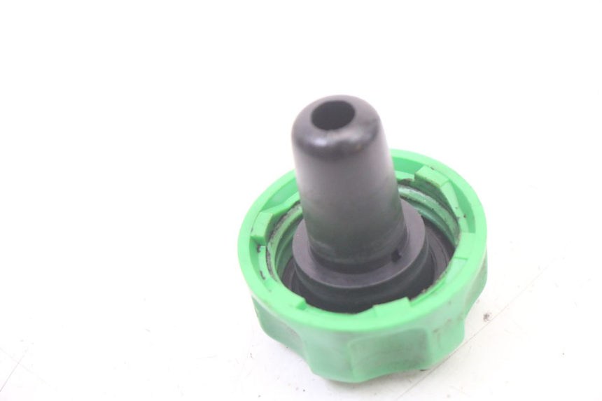 photo de BOUCHON RESERVOIR ESSENCE DERBI SENDA SM DRD X-TREME 50 (2011 - 2017)